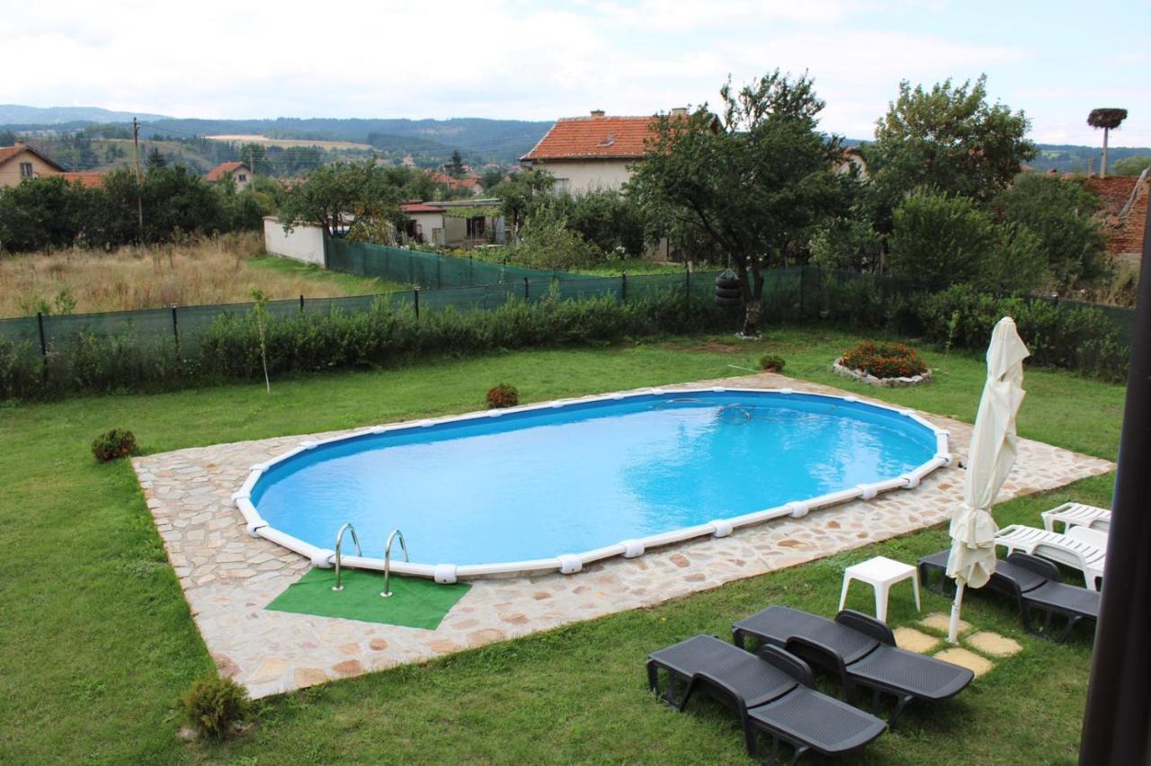 Къщи За Гости Ореха Samokov Exterior photo